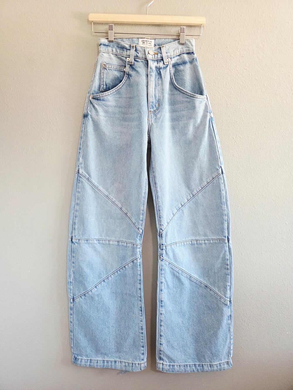 EB Denim Frederic Barrel Leg Daphne Wash Jeans 23 MSRP $395